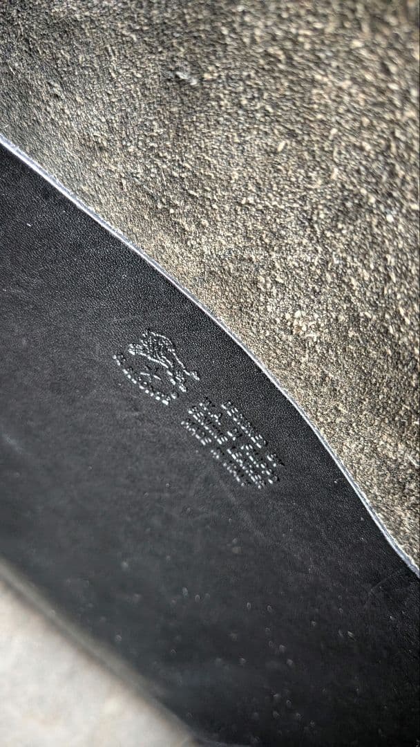 白*身様 イルビゾンテ　バッグ　黒　ショルダーバック