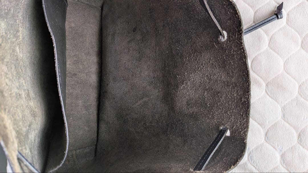 白*身様 イルビゾンテ　バッグ　黒　ショルダーバック