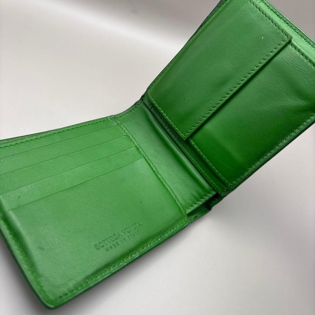 ◆正規品◆近年モデルボッティガヴェネタ二つ折りサイフグリーン