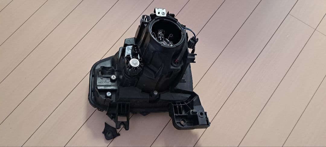 HA36S　アルトワークス ヘッドライト 2個セット 取り付けブラケット欠けあり