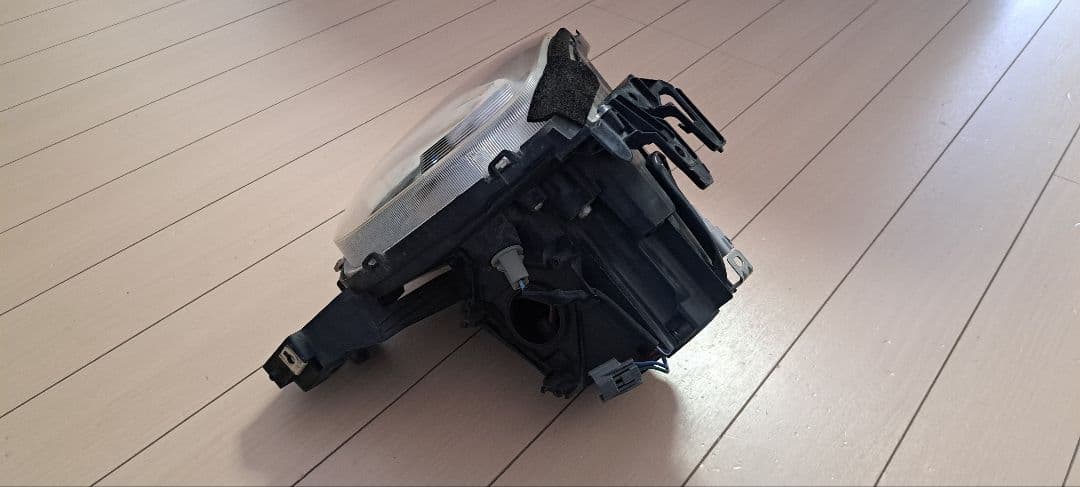 HA36S　アルトワークス ヘッドライト 2個セット 取り付けブラケット欠けあり