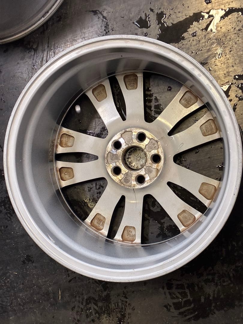 カローラツーリング W/B 7.5-17インチ プリウス ハチロク 純正流用