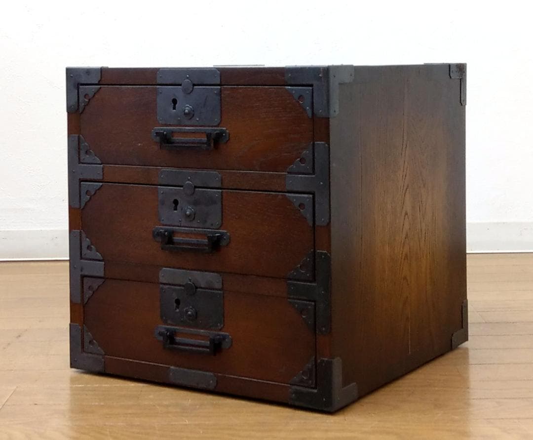 キツツキ ナラ材 鍵付き 装飾金具 小引き出し 小箪笥 小物入れ 整理収納 家具