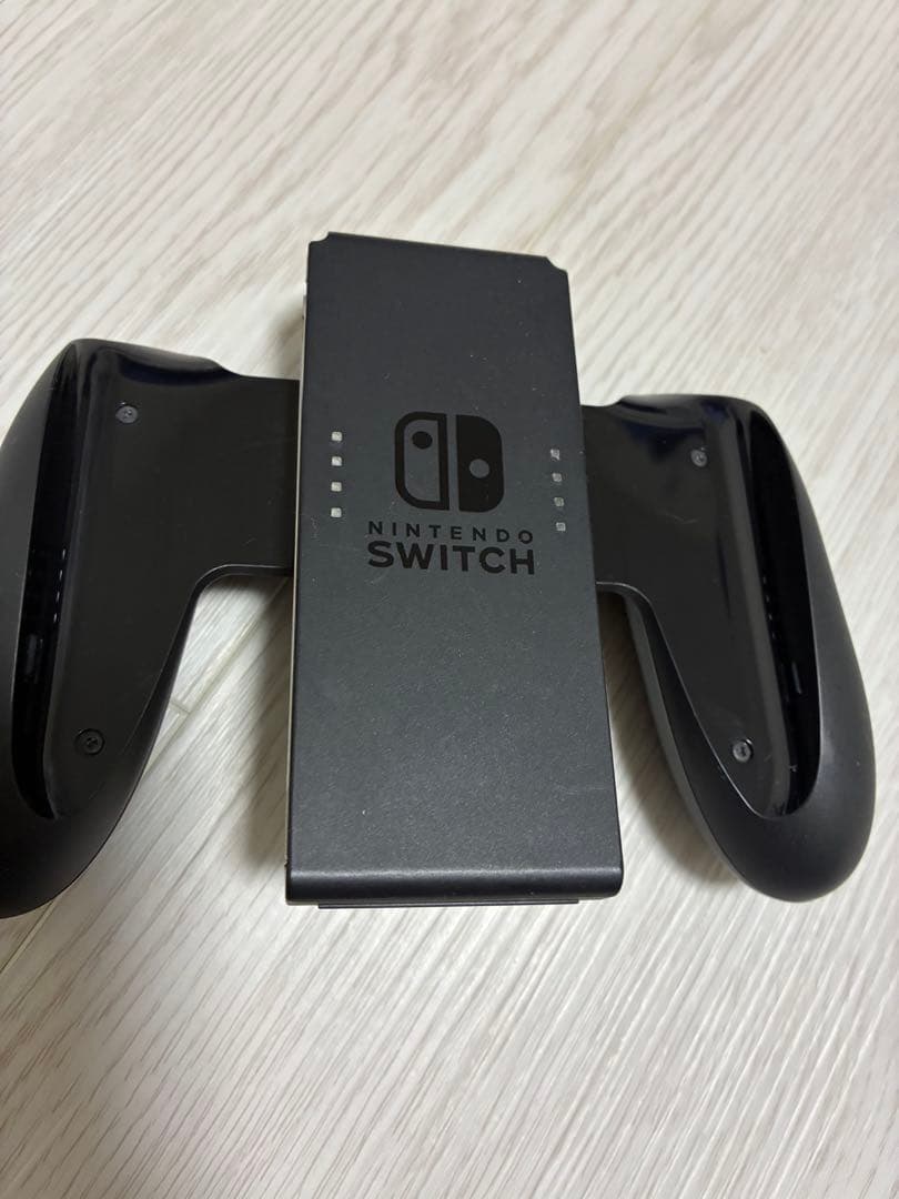 Nintendo Switch 本体（ニンテンドースイッチ）Joy-Conグレー