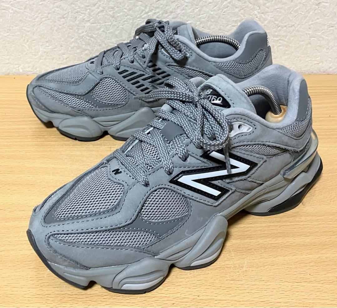 ★美品！NEW BALANCE 9060 U9060ZGB グレー 完売モデル！