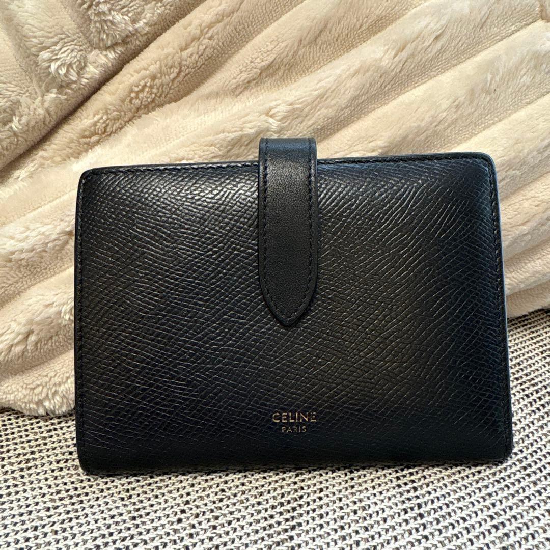 CELINE＊セリーヌ＊財布＊二つ折り財布＊ブラック＊最終お値下げ