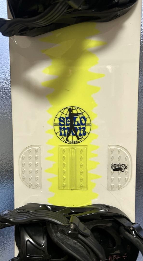 中古　SLEEP WALKER スノーボード 板145W バインディング付き