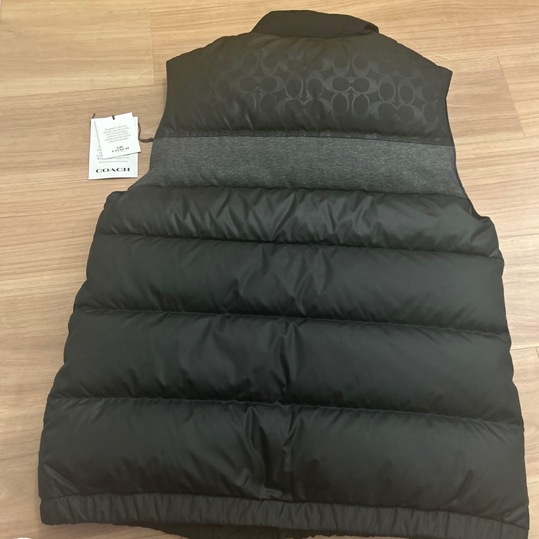 coachダウンベスト
