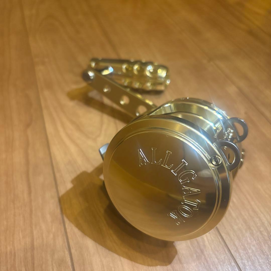 アリゲーターバトル10 BATTLEG ゴールド リール