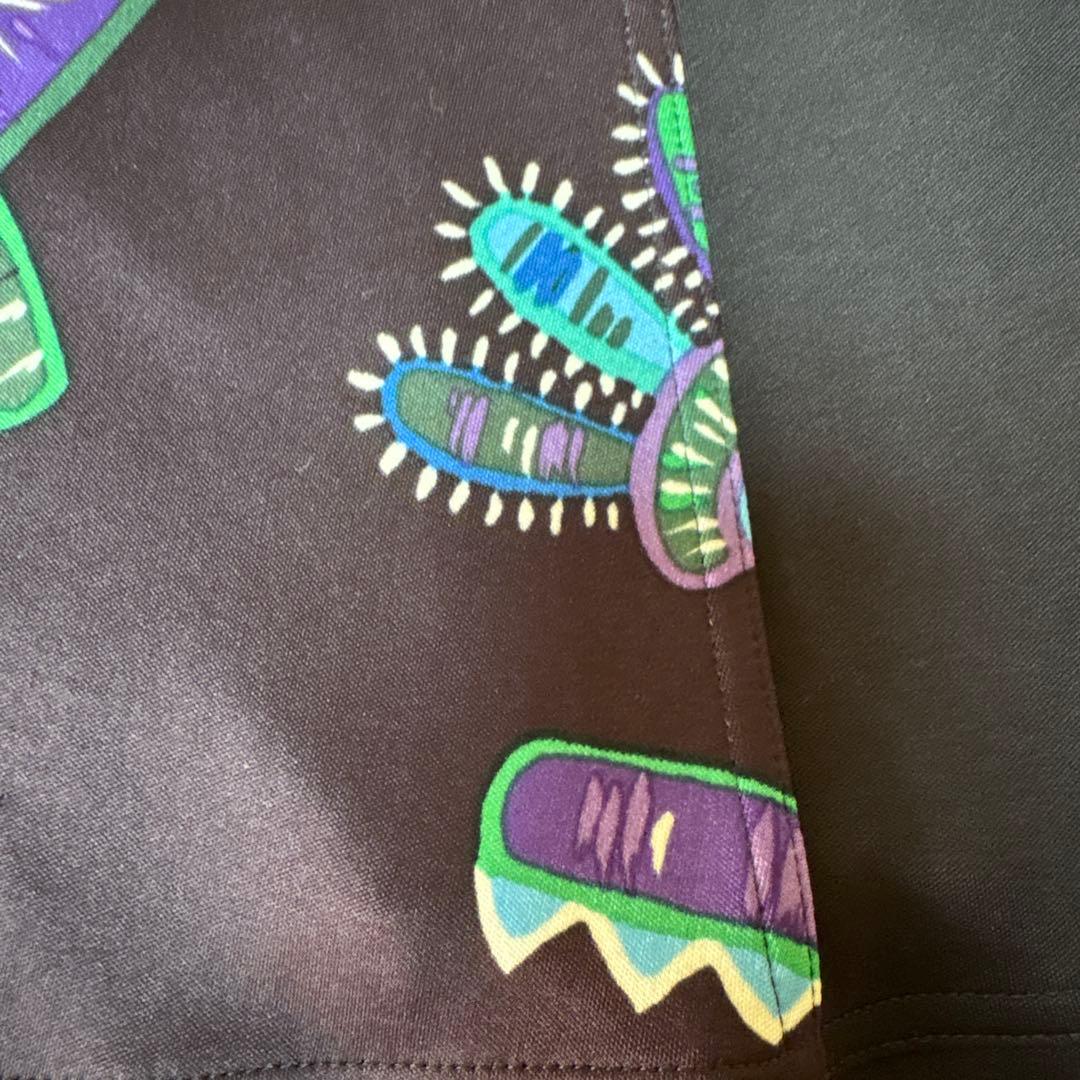 【未使用に近い】✨トクコプルミエヴォル✨黒地に幾何学模様の素敵な長袖チュニック❣️