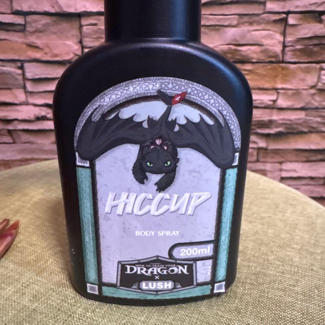 LUSH✖️ヒックとドラゴン　コラボ ボディスプレーと、コーム