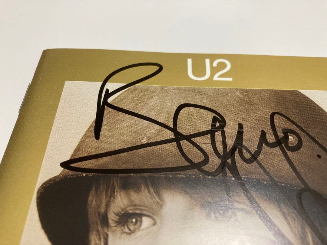 レア　u2 直筆サインCD BEST bono edge Larry adam
