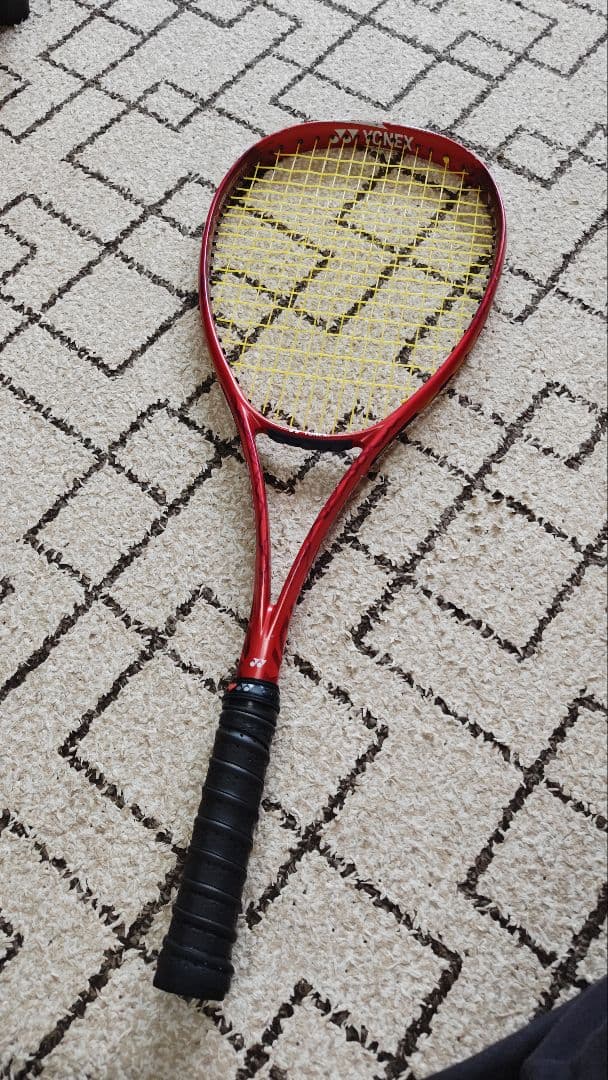 YONEX ヨネックス VOLTRAGE ボルトレイジ 7V クレナイ