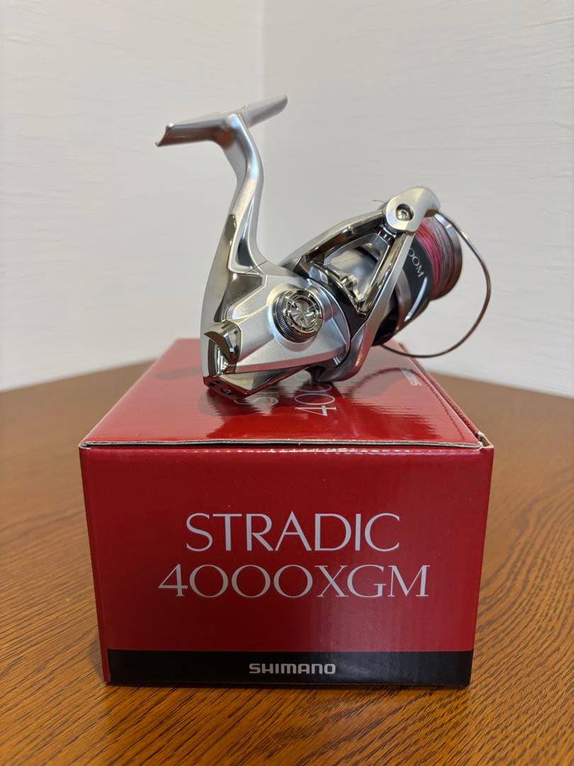 SHIMANO STRADIC 4000XGM スピニングリール