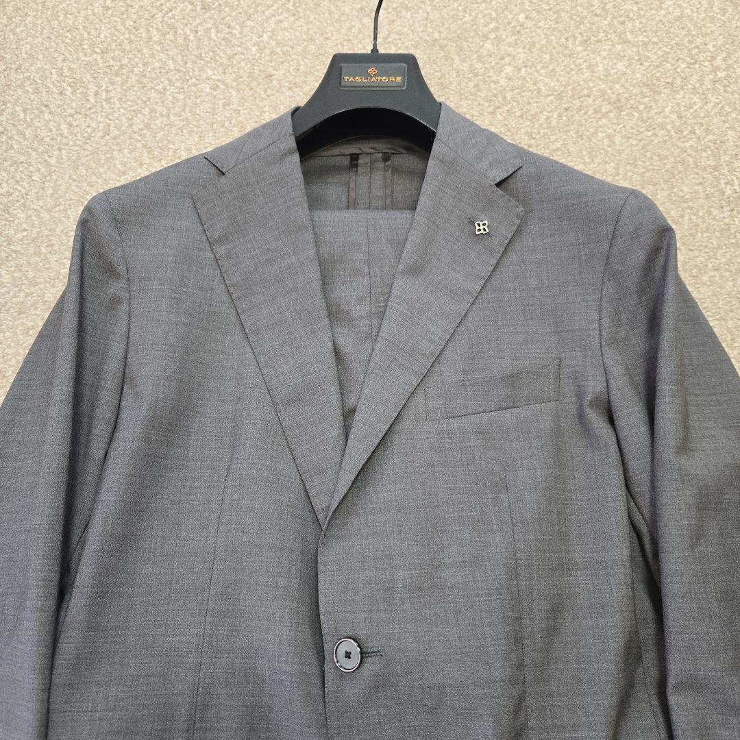 未使用品【TAGLIATORE/タリアトーレ】イージースーツ