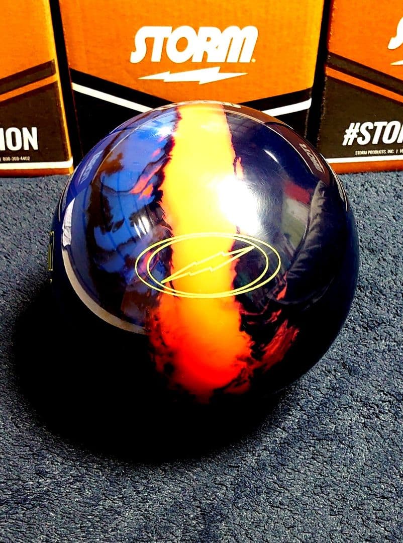 【ニュートロン フィジックス】 ボウリング ボール ストーム スポーツ