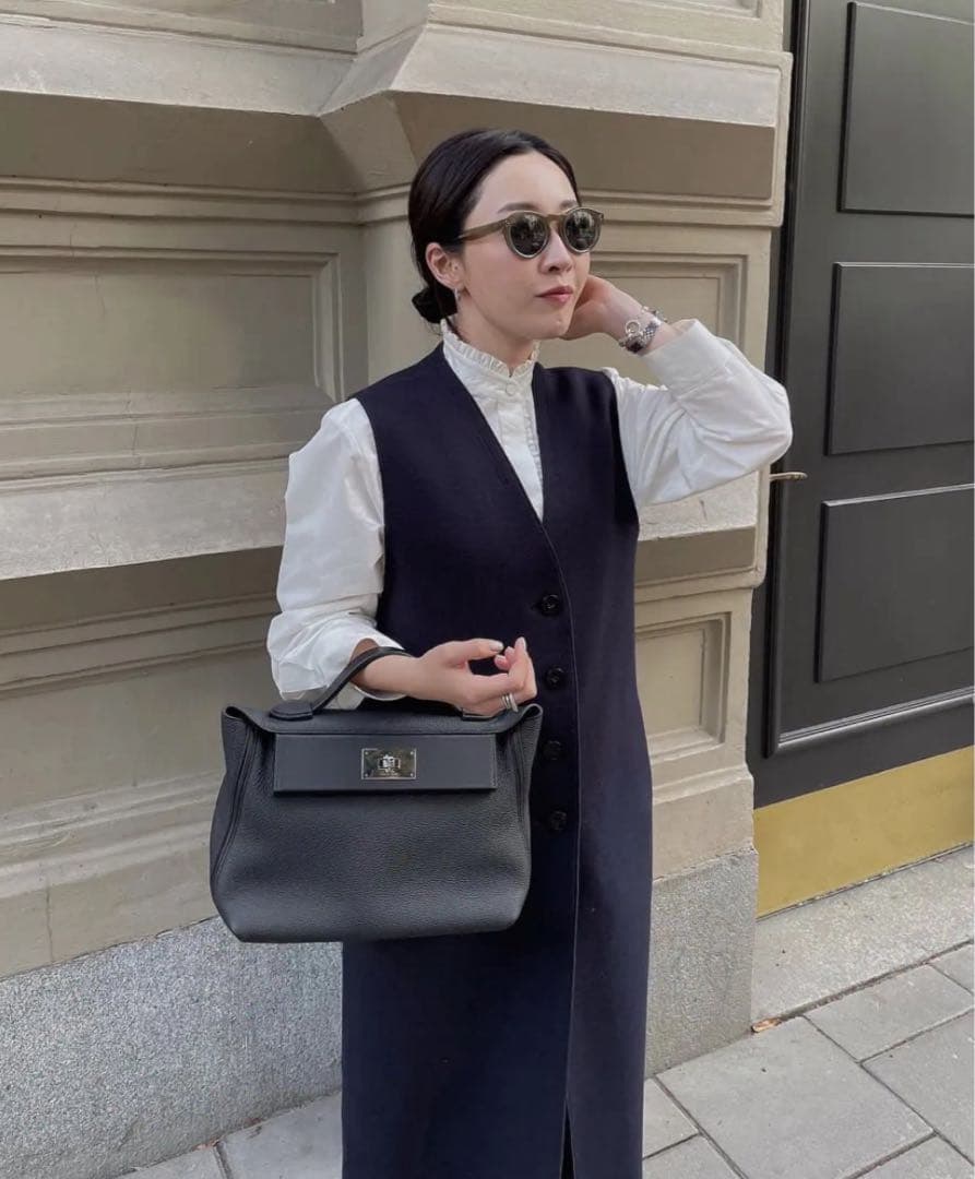 美品　YONFA ヨンファ ウールジレ ネイビー　ロング　ジレ