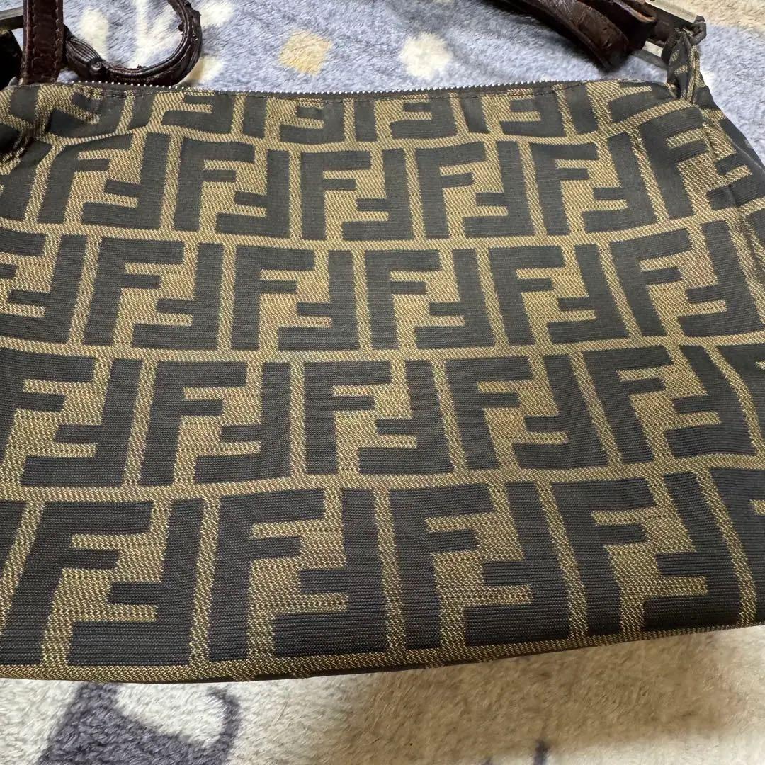 FENDI フェンディ　ショルダーバッグ　ズッカ　FF金具　バケット