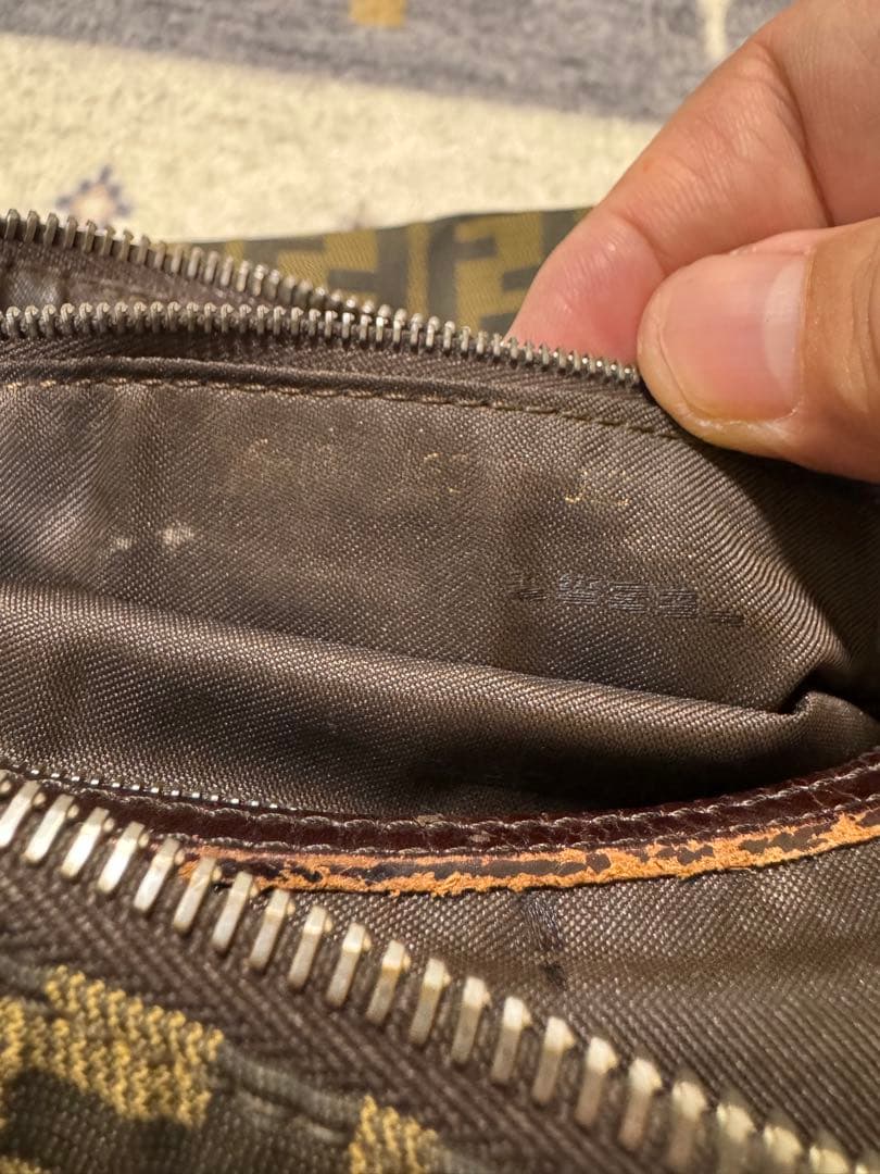 FENDI フェンディ　ショルダーバッグ　ズッカ　FF金具　バケット