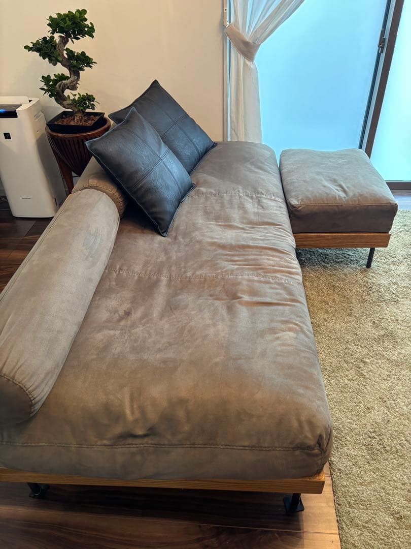 a.depeche アデペシュ　ソファー