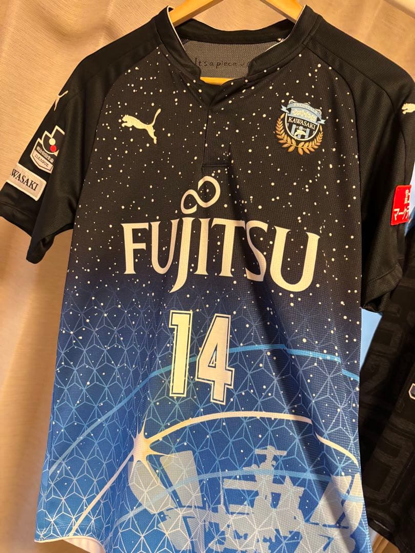 川崎フロンターレ 中村憲剛　宇宙兄弟ユニフォームKENGO 14