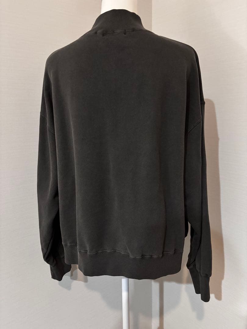 新品未使用☆SOLAMONETのピグメントスウェットハーフジッププルオーバー