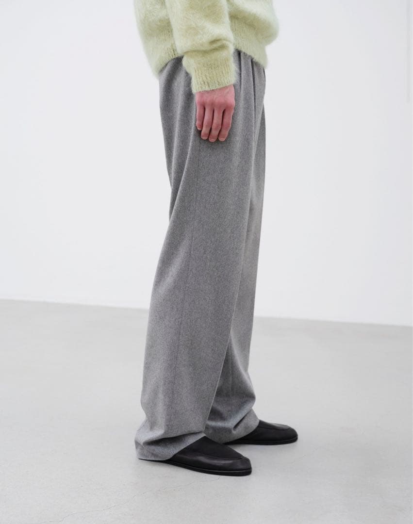 パンツ CASHMERE MOLESKIN TWO-TUCK SLACKS 4