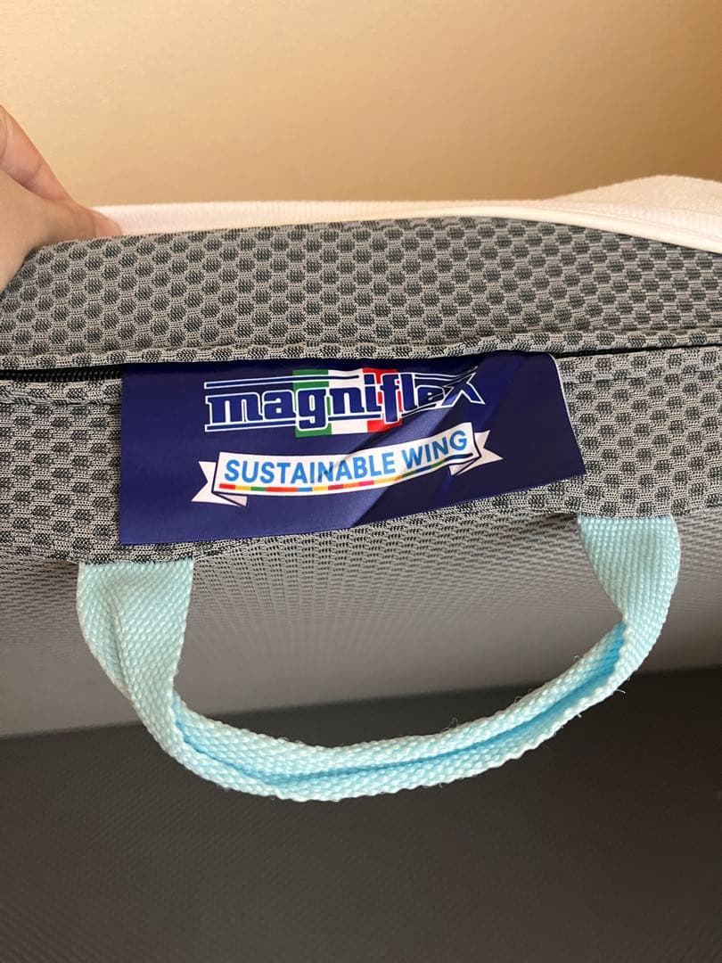 マニフレックス 三つ折り 高反発マットレス シングル サステナブルウィング