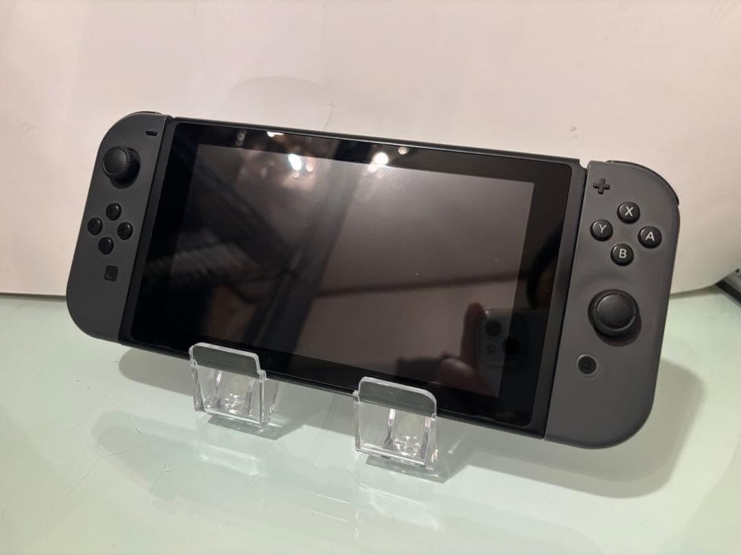 任天堂　Nintendo Switch グレー