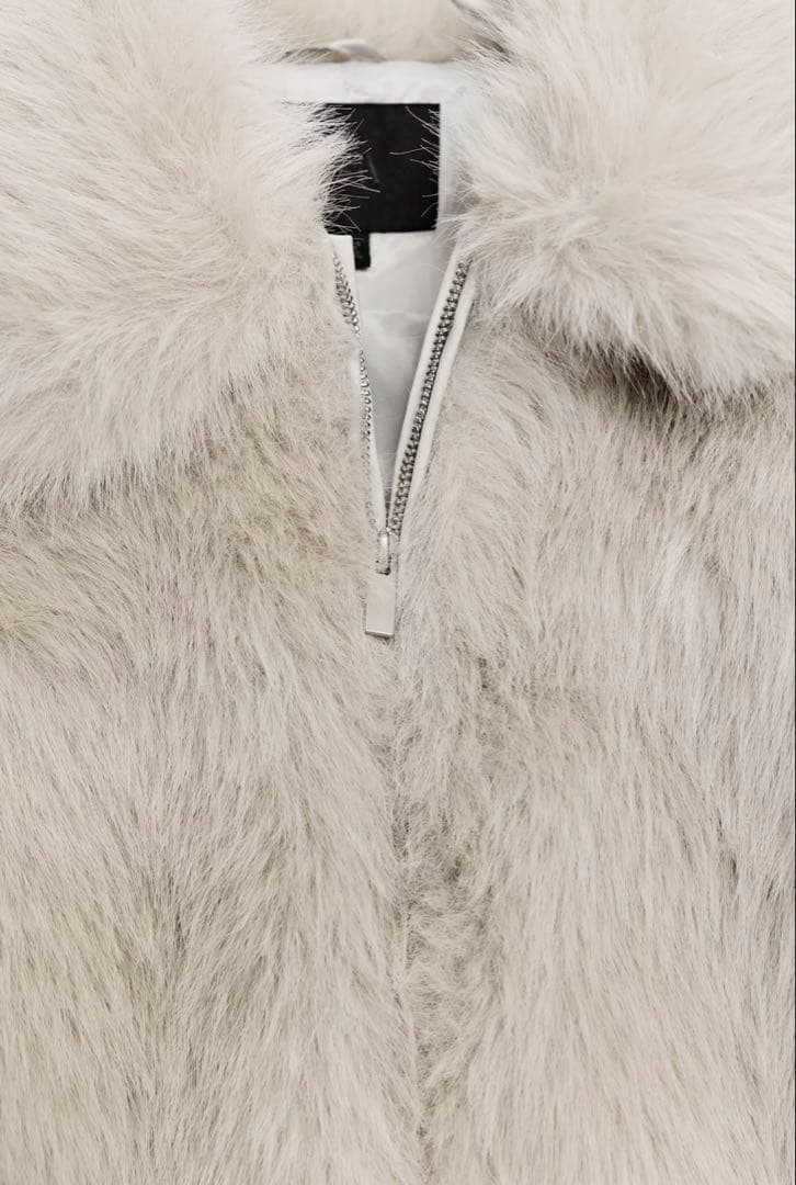 XS ジッパー付きショートフェイクファーコートZARA