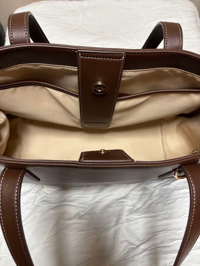 トートバッグ／通勤バッグ A4収納 PC対応