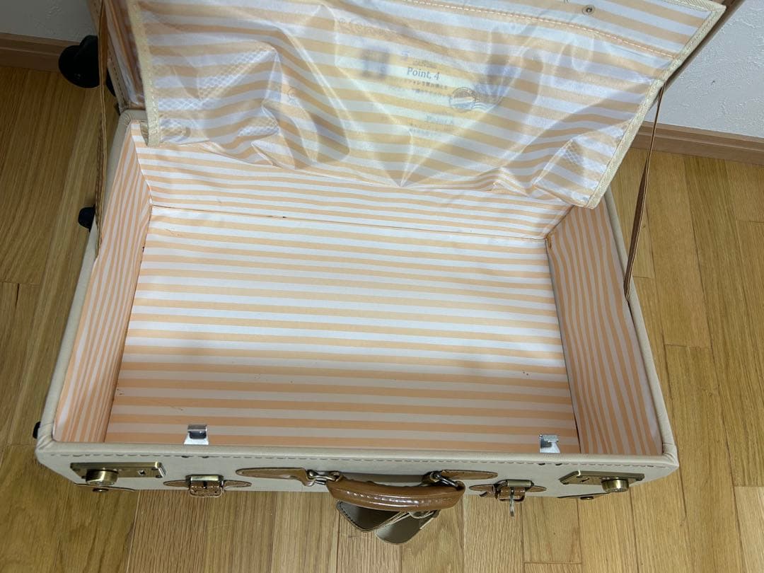 ユーラシアトランク　キャリーケース