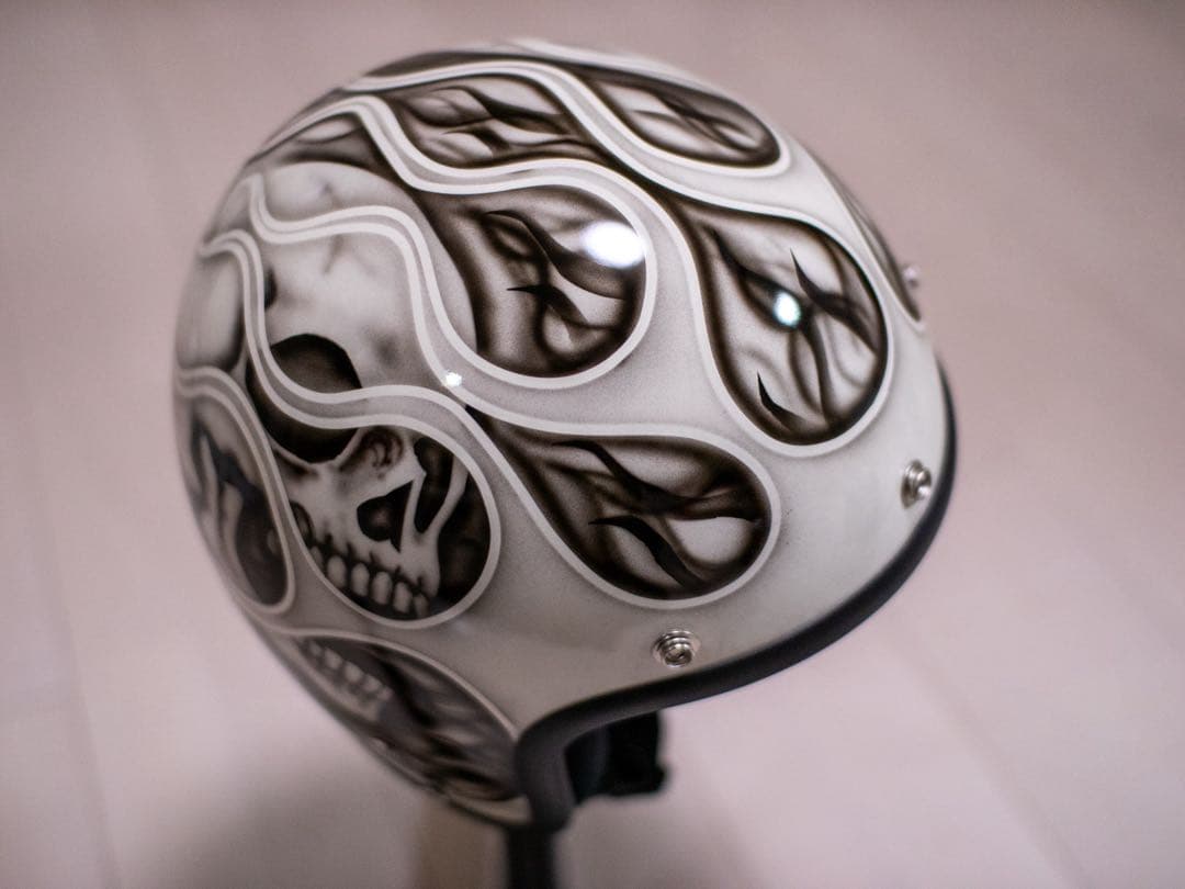 新品未使用　スモール　ジェット　ヘルメット 白ブラックフレアドクロ