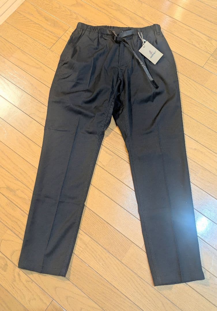 新品　GRAMICCI×Begin テーパードスラックスパンツ M　ブラック