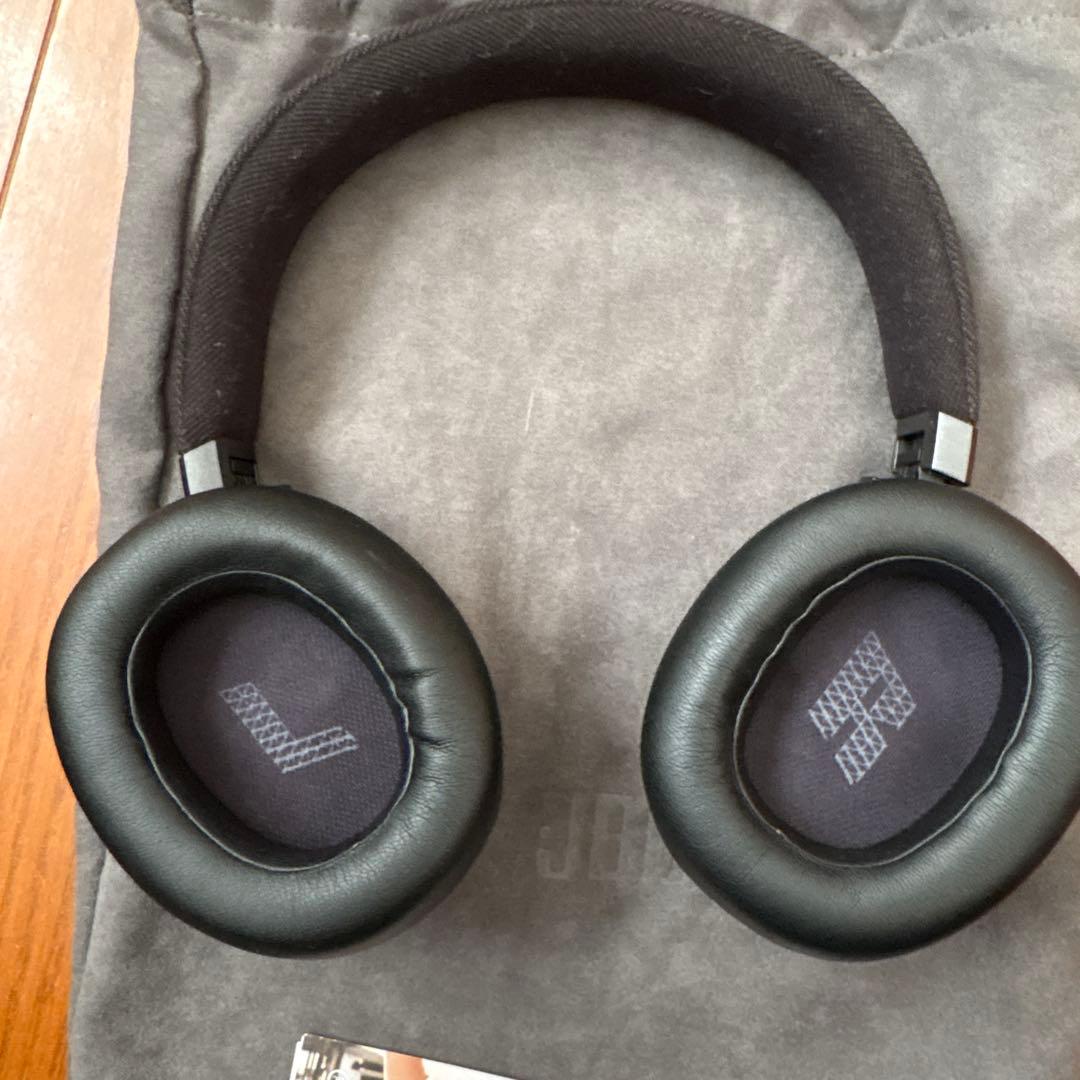 sss　『美品』JBL LIVE770NCヘッドホン