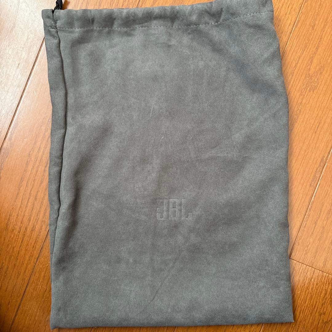 sss　『美品』JBL LIVE770NCヘッドホン