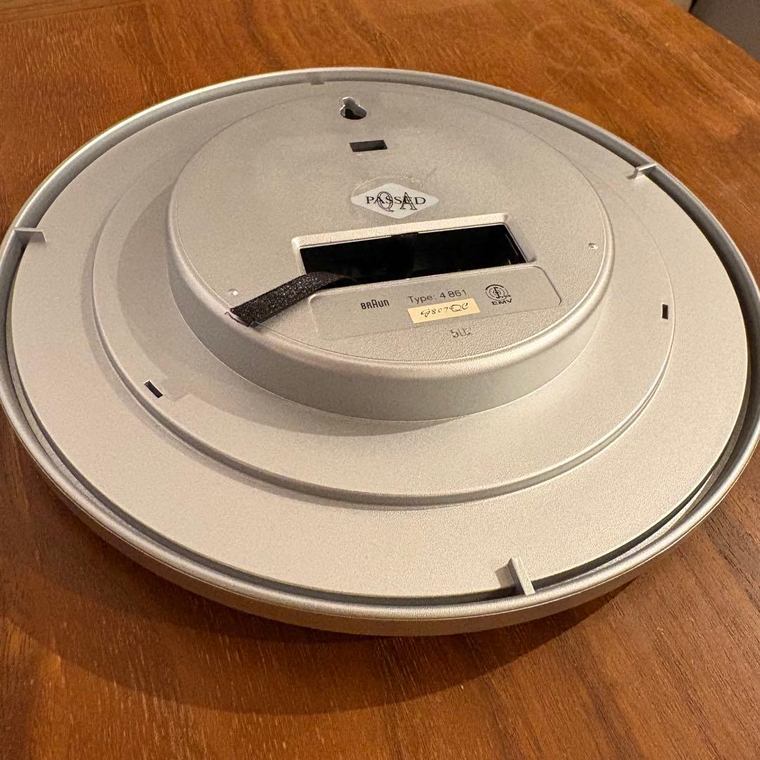 ヴィンテージ Braun 壁掛け時計　ABW31 Type 4861 シルバー