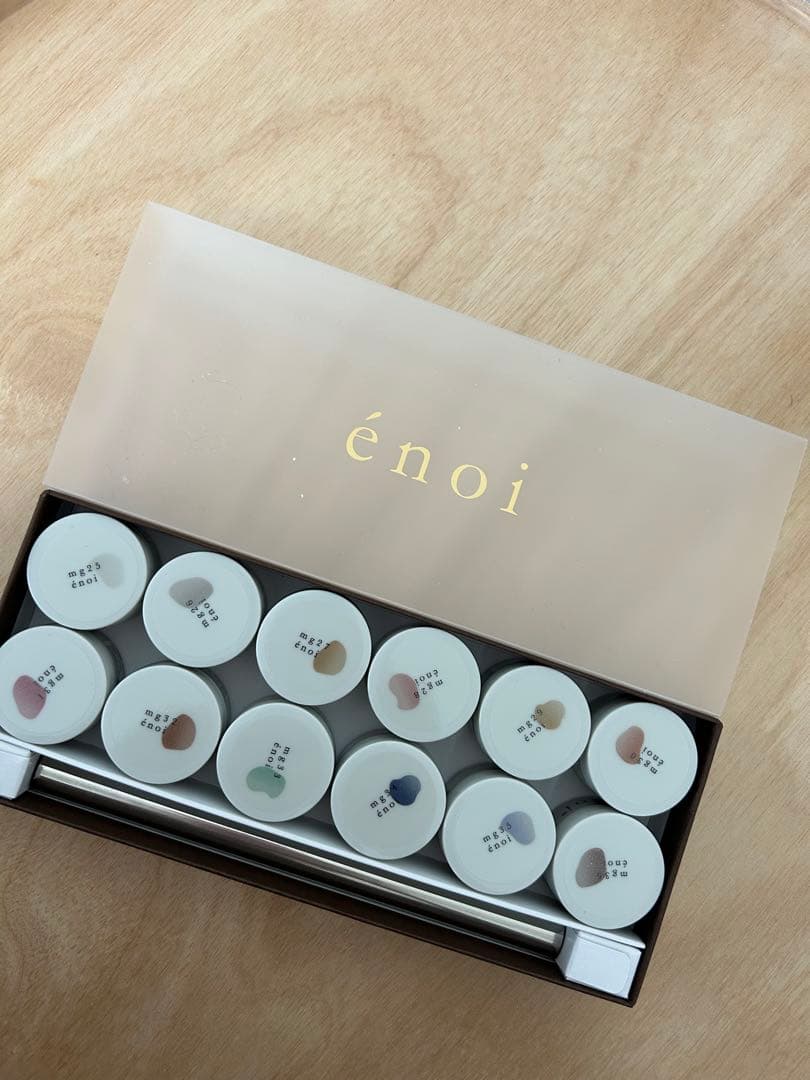 【最終値下げ】数分で売り切れた！幻のぷるマグ未使用品énoi 12色＋でかマグ