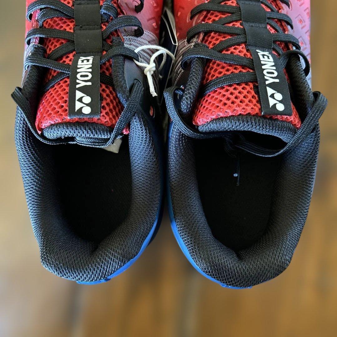 ヨネックス　ユニテニスジュース　パワークッションエアラスダッシュ4GC 26.5