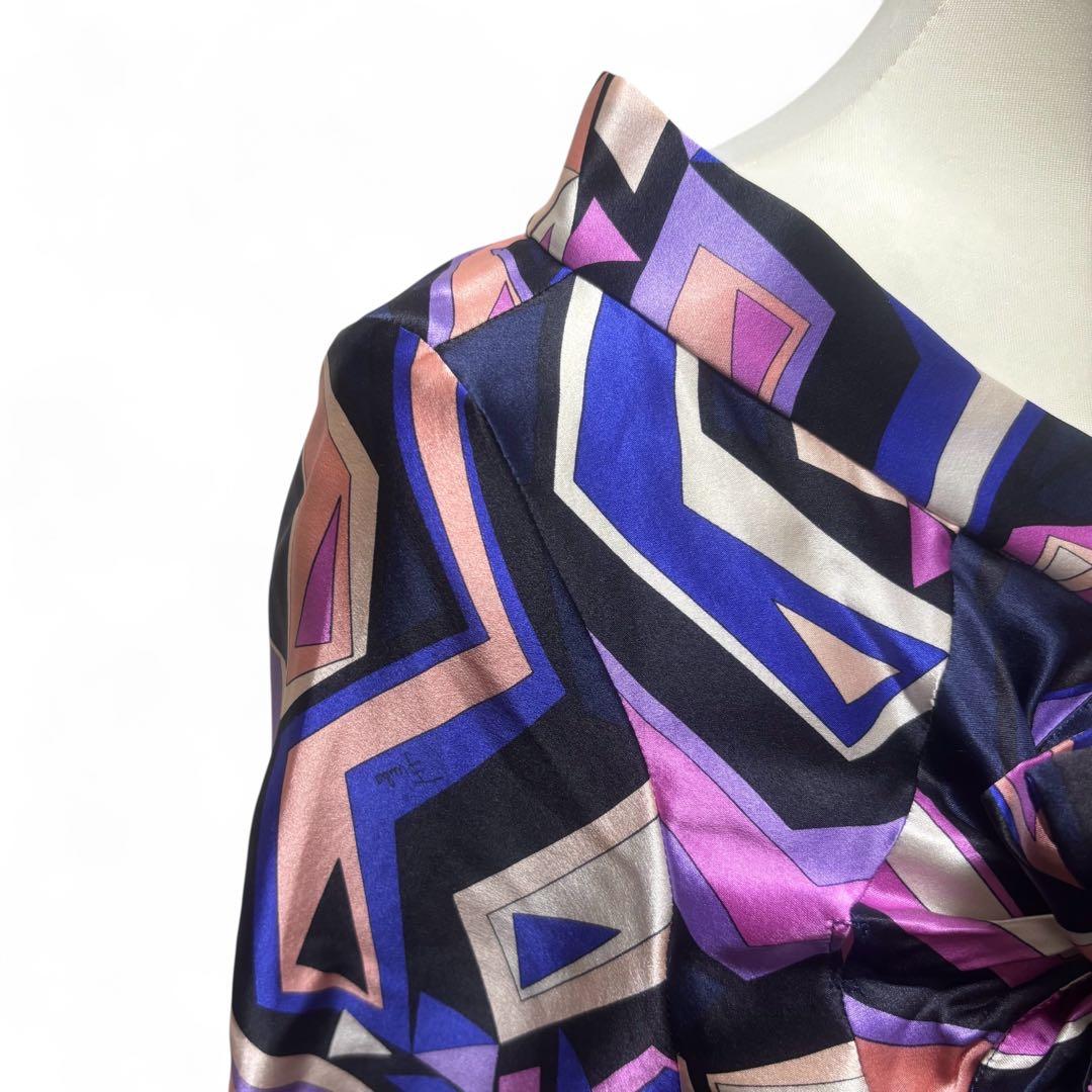 【美品】 エミリオプッチ シルク100% トップスS-M 幾何学柄 リボン