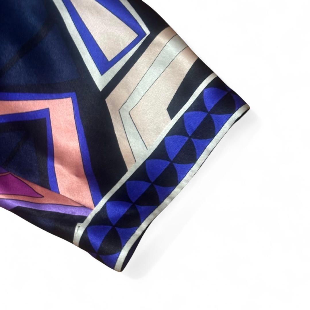 【美品】 エミリオプッチ シルク100% トップスS-M 幾何学柄 リボン