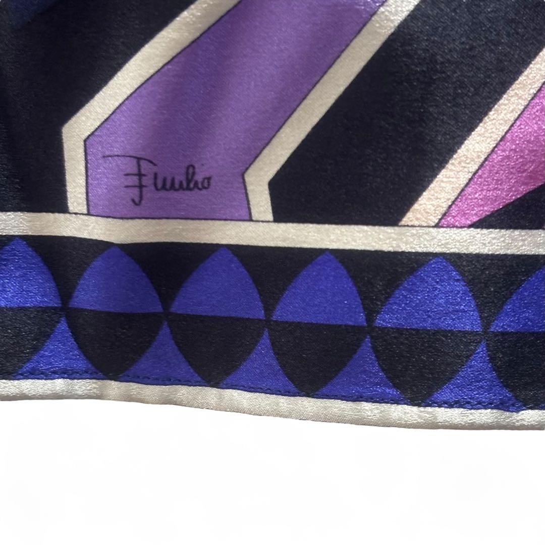 【美品】 エミリオプッチ シルク100% トップスS-M 幾何学柄 リボン