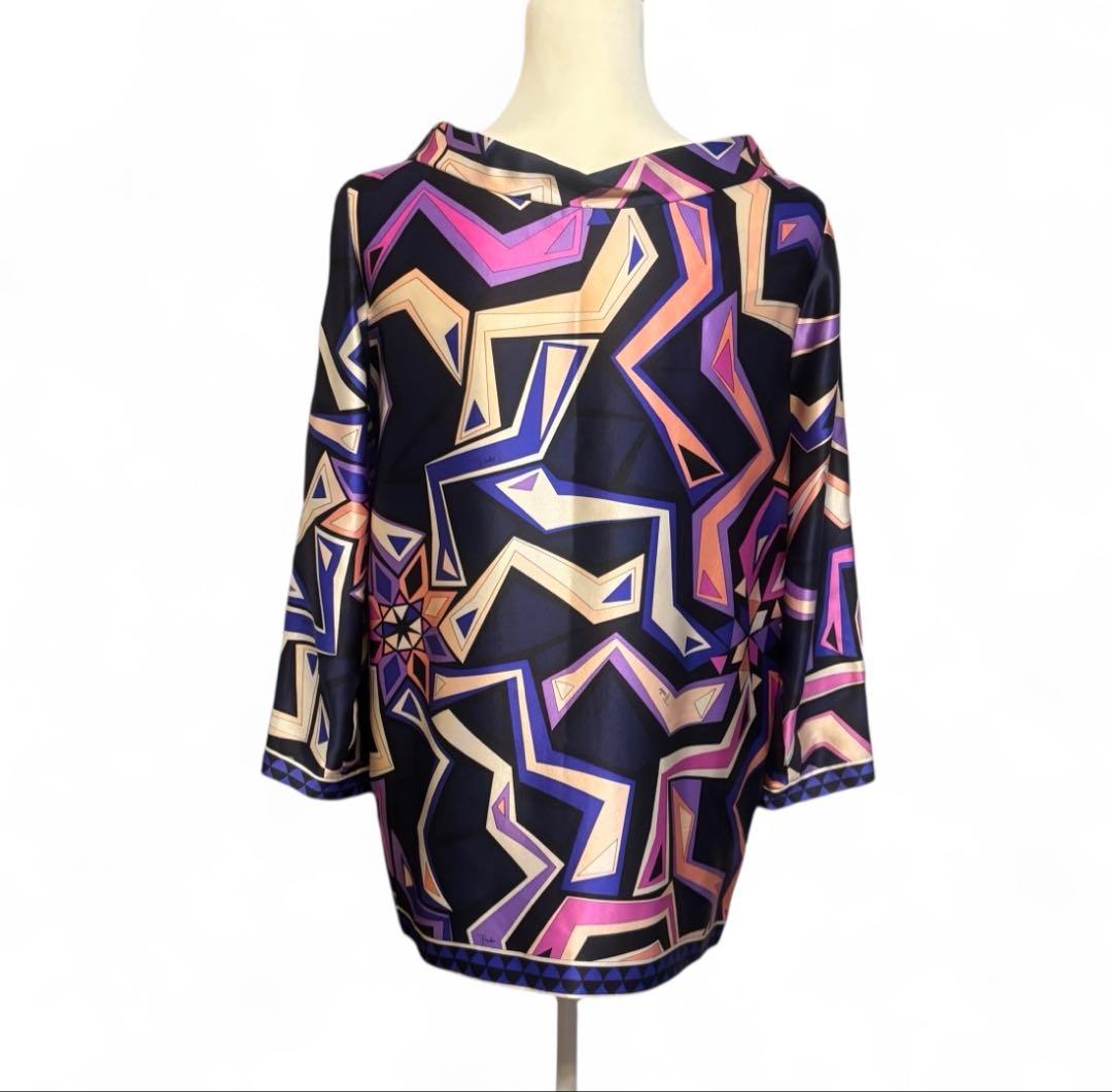 【美品】 エミリオプッチ シルク100% トップスS-M 幾何学柄 リボン