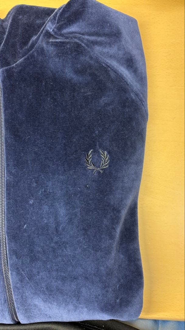 フレッドペリー　トラックジャケット　ベロア