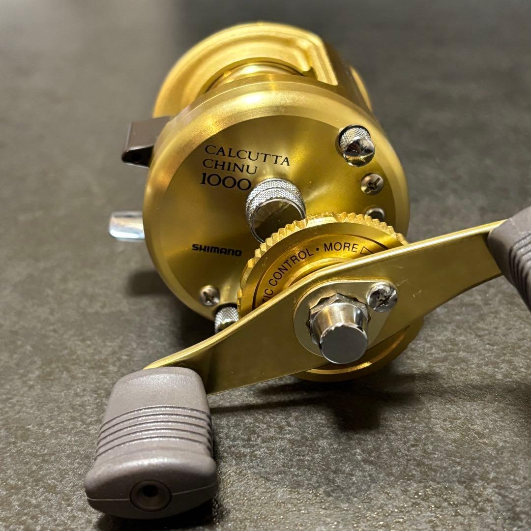 リール　シマノ　カルカッタ　チヌ　1000
