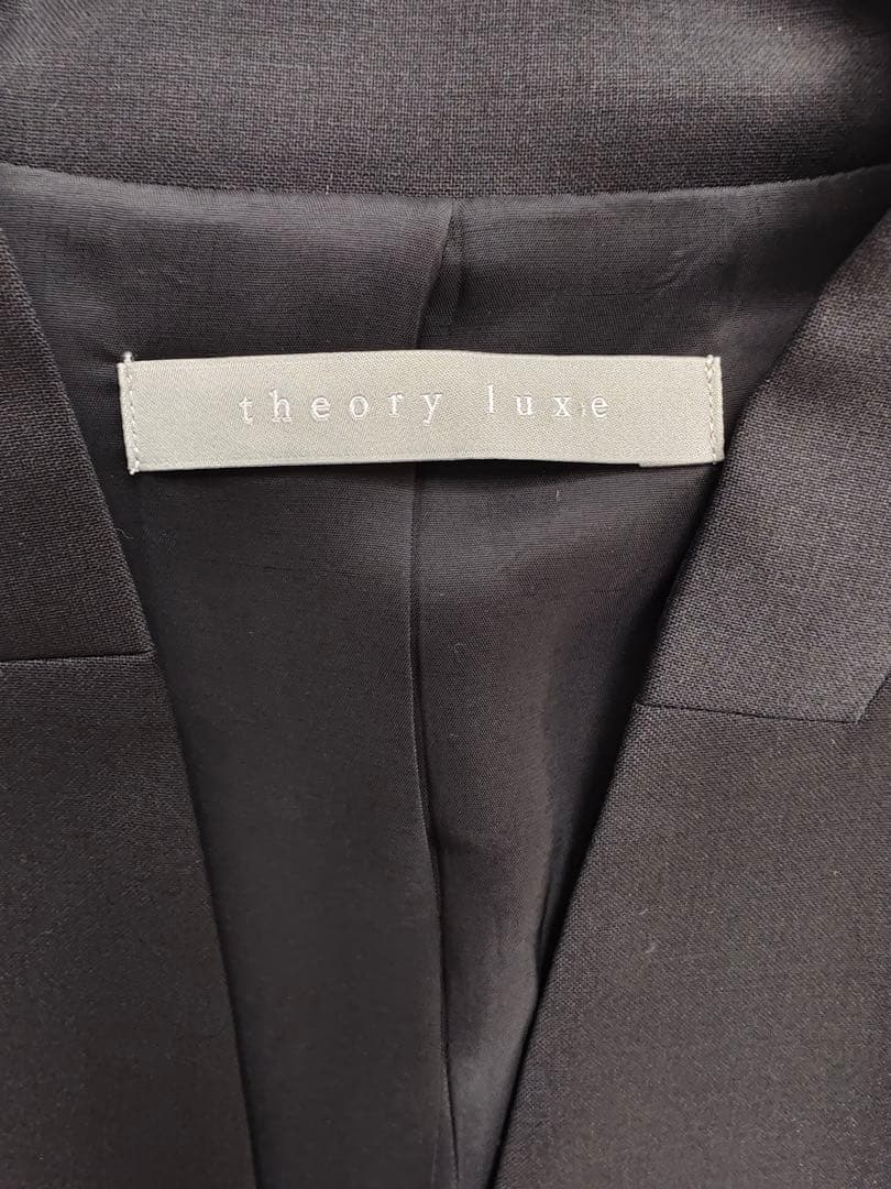 セオリーリュクス EXECUTIVE DONNA ノーカラージャケット 38