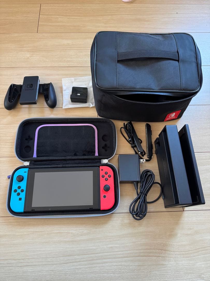 ⭐︎Nintendo Switch⭐︎ 青/赤 ケース付き