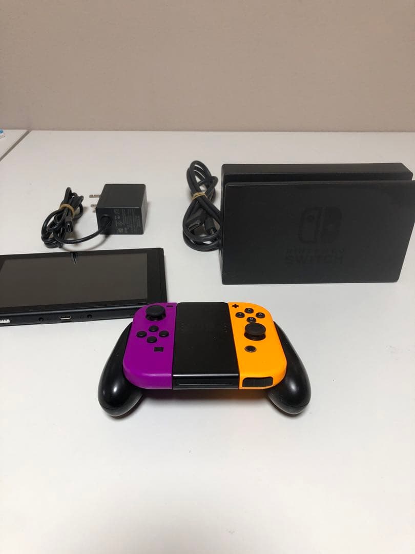 現状品 Switch バッテリー強化版 ニンテンドーストアモデル