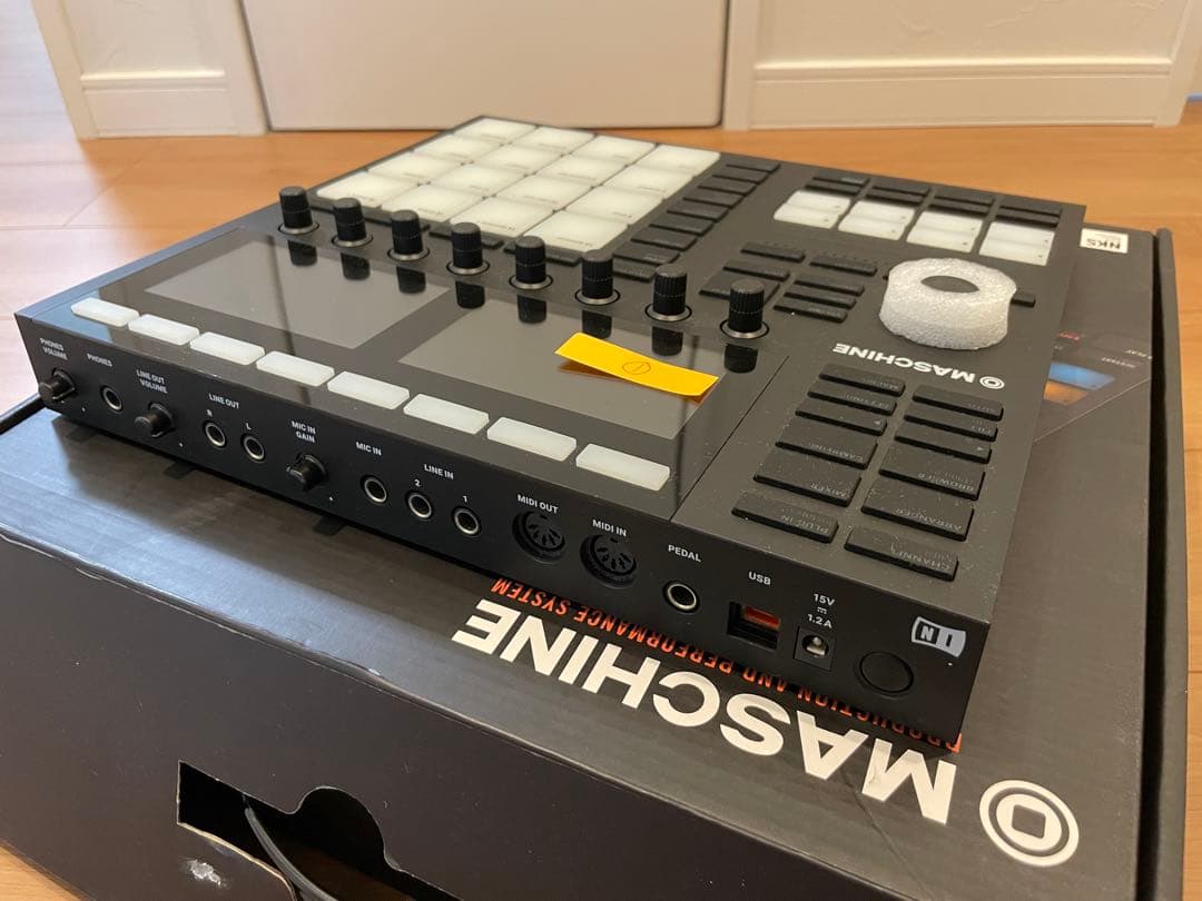 ①Native Instruments Maschine MK3 ライセンス有