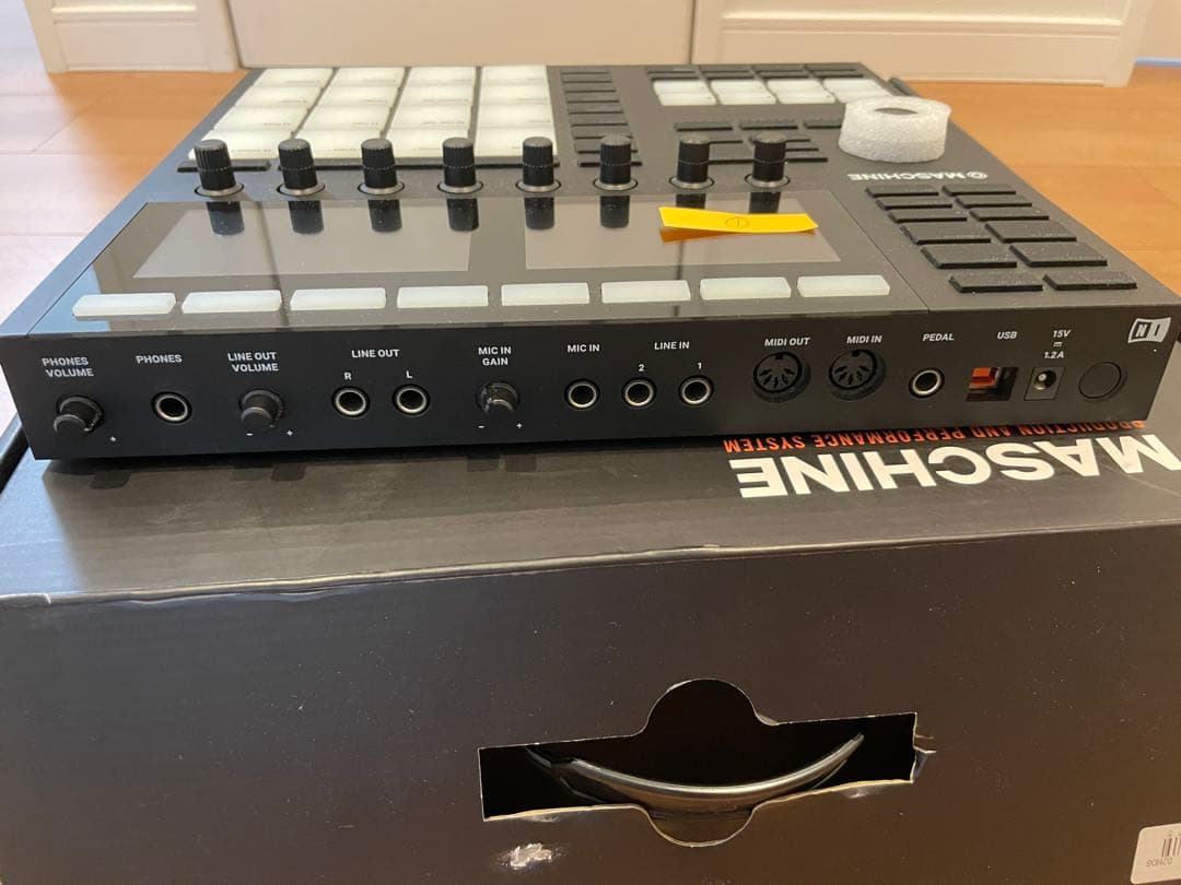 ①Native Instruments Maschine MK3 ライセンス有